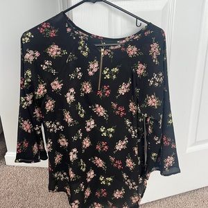Women’s business blouse